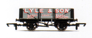 Lyle & Son 5 Plank Wagon