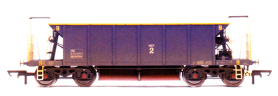 Mainline YGB Seacow Ballast Hopper (Weathered)