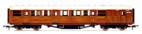 L.N.E.R. 61ft 6in Corridor Brake Coach